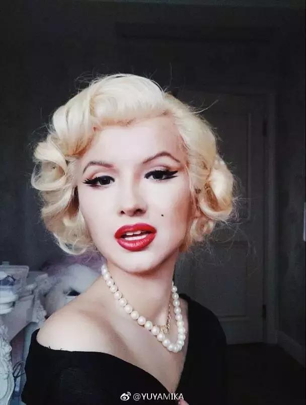 重庆妹子化妆秒变蒙娜丽莎,看看美女如何化妆