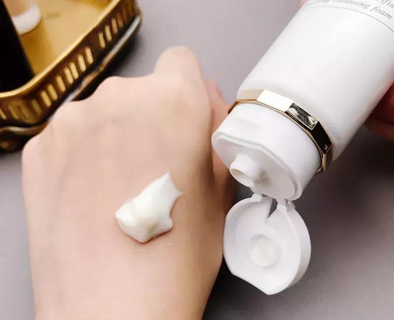 刘嘉玲用的面霜,刘嘉玲代言的面霜