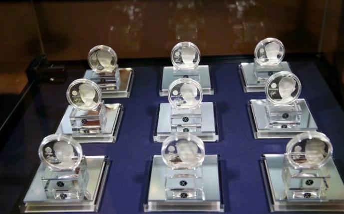 exo的盘点,现在的exo和刚出道的exo合照