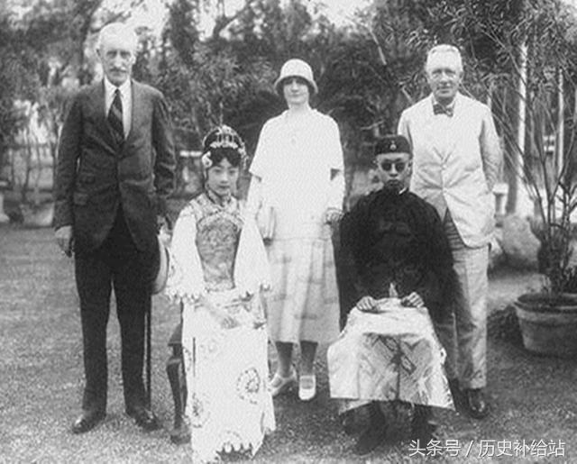 末代皇帝溥仪和婉容合影相片,末代皇帝溥仪和婉容真实影像