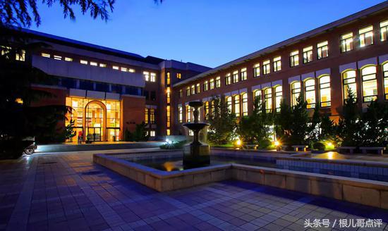 “双一流”大学的学生都在看什么书?喜欢读书的同学可以借鉴一下