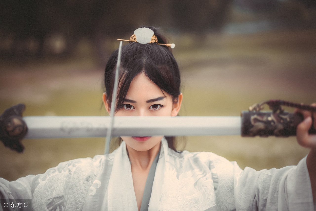 古龙评价武侠,古龙小说评价