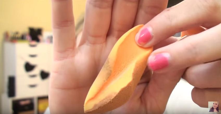 化妆品发霉是什么样的,化妆品受潮了怎么办