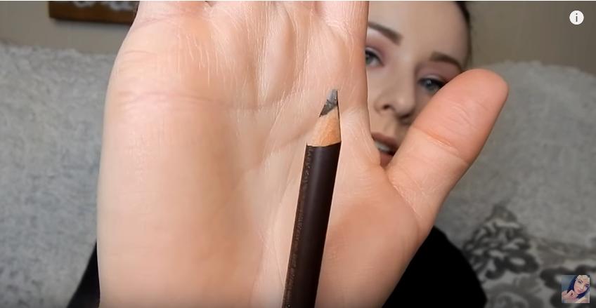 化妆品发霉是什么样的,化妆品受潮了怎么办