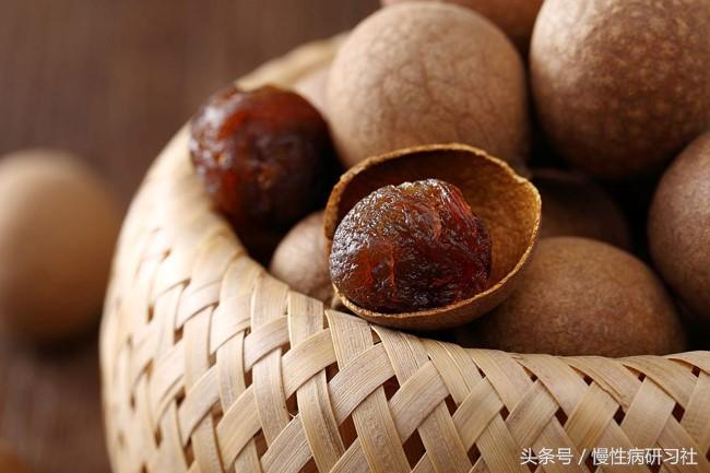 子宫肌瘤少吃六种食物,女性吃什么对子宫肌瘤最好