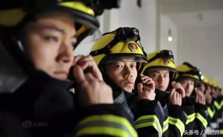 消防兵的身躯究竟背负着怎样的责任和使命？这几张图片告诉你！