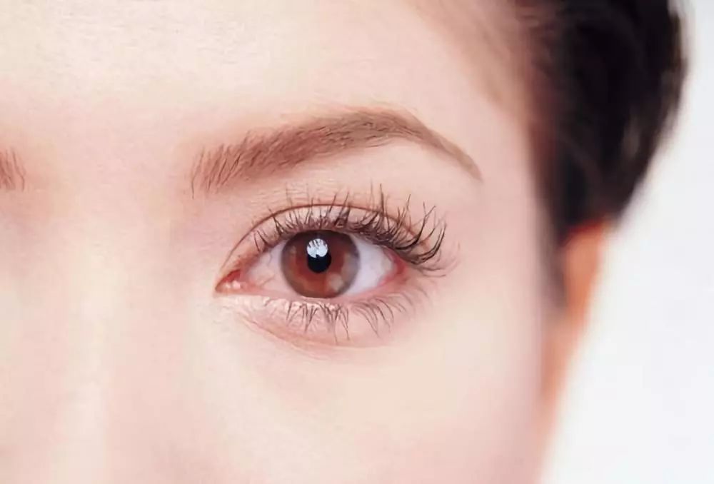 2周!黑眼圈没了、眼纹也淡了这个“眼周小熨斗”让眼睛年轻了10岁不止!