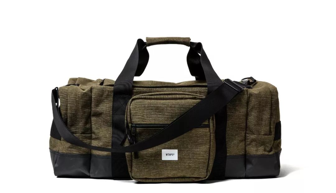 潮闻快食知名鞋店Solebox要求买家上脚离店！