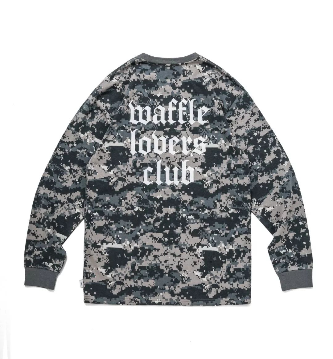 潮闻快食知名鞋店Solebox要求买家上脚离店！