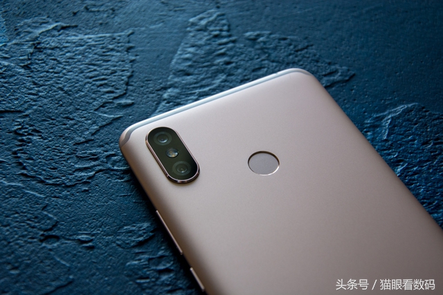 小米7.3寸max3大屏手机,小米max3无框和有框屏有什么区别