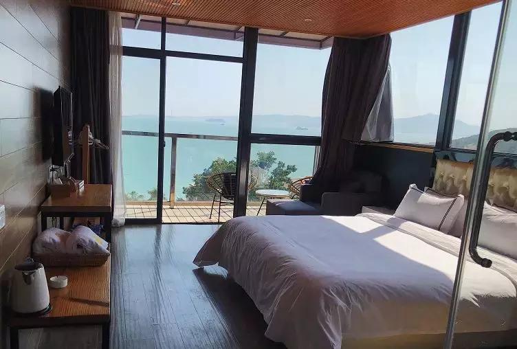 和梦里想的那个人去厦门……