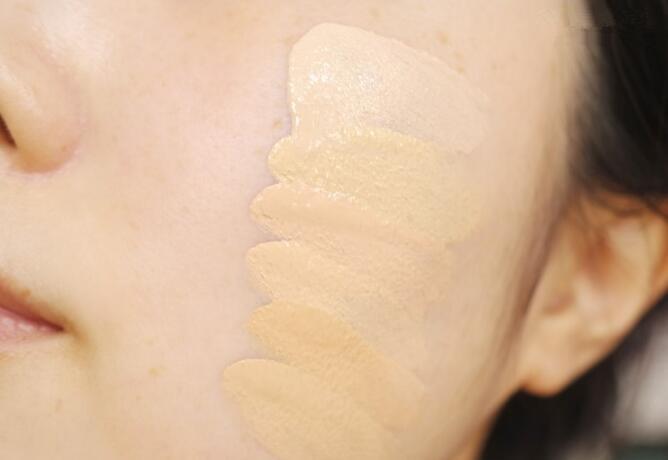 雅诗兰黛沁水粉底液夏天适合用吗,雅诗兰黛粉底液适合秋冬天吗