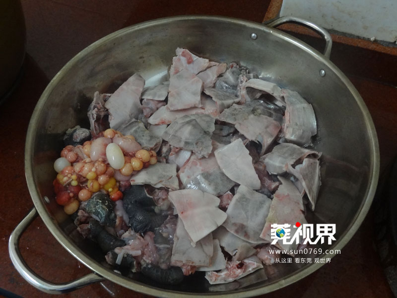 古法熬制的龟苓膏,润心堂古法龟苓膏