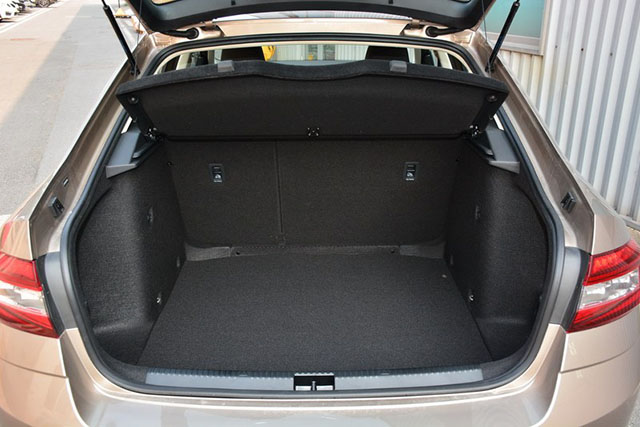 预算10-15万选这三款轿车准没错,最低6万起这4台精品轿车家用首选