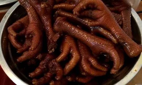 卤菜发黑发酸怎么治,卤菜发黑的原因和解决方法