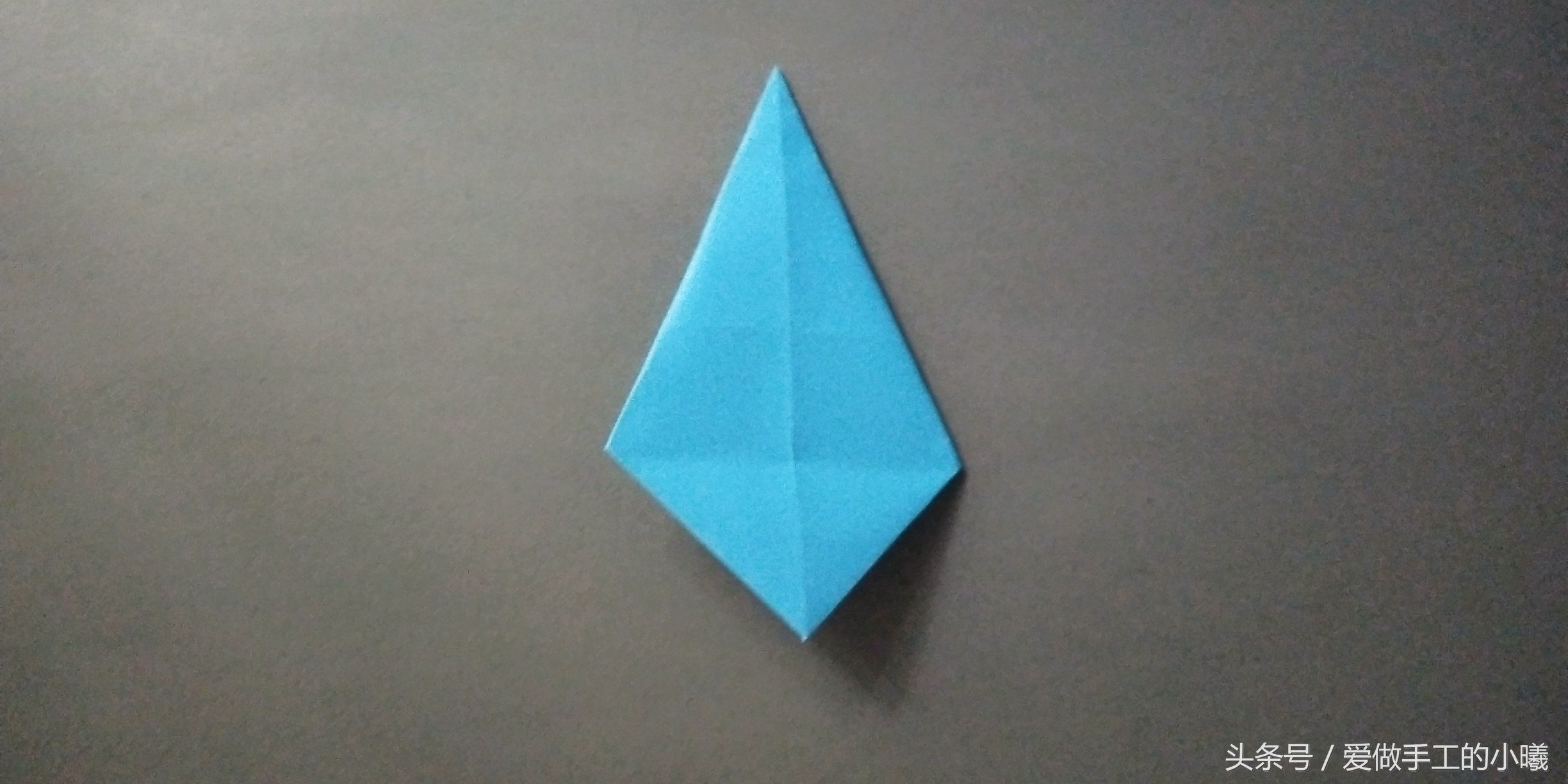 纸飞机童年叠法,童年100款纸飞机慢动作教程