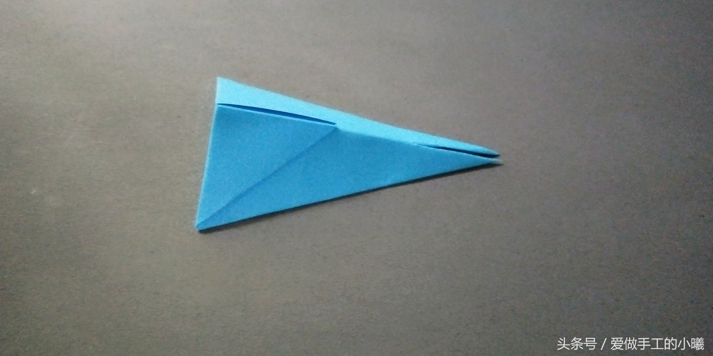 纸飞机童年叠法,童年100款纸飞机慢动作教程