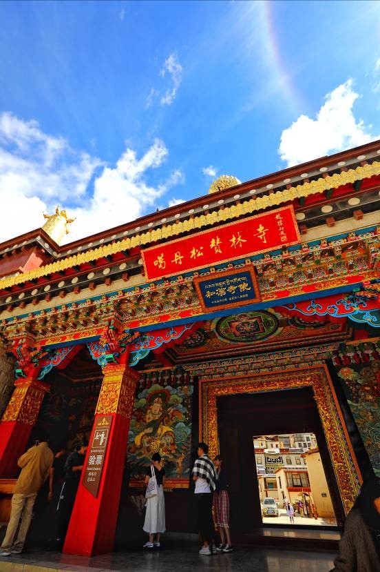 EOS看世界选择,让你看到如此不同的摩登新语