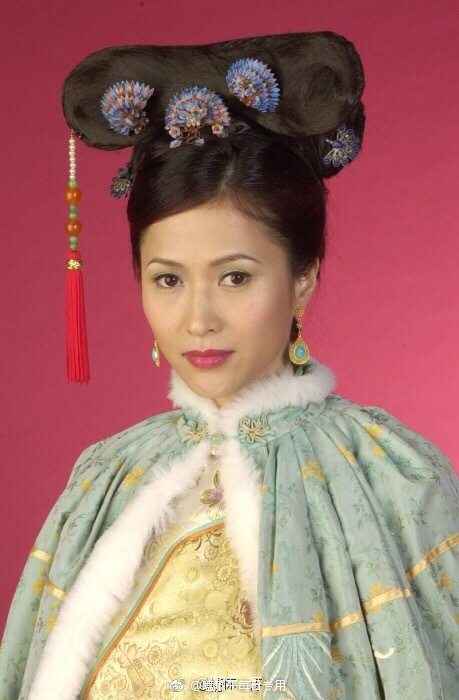 平价彩妆绿色眼影,绿色眼影怎么画好看