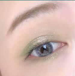 平价彩妆绿色眼影,绿色眼影怎么画好看