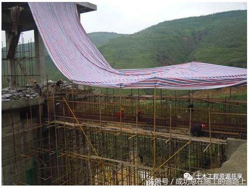 浇筑混凝土后一直下雨有没有问题,下雨对浇筑混凝土有影响吗
