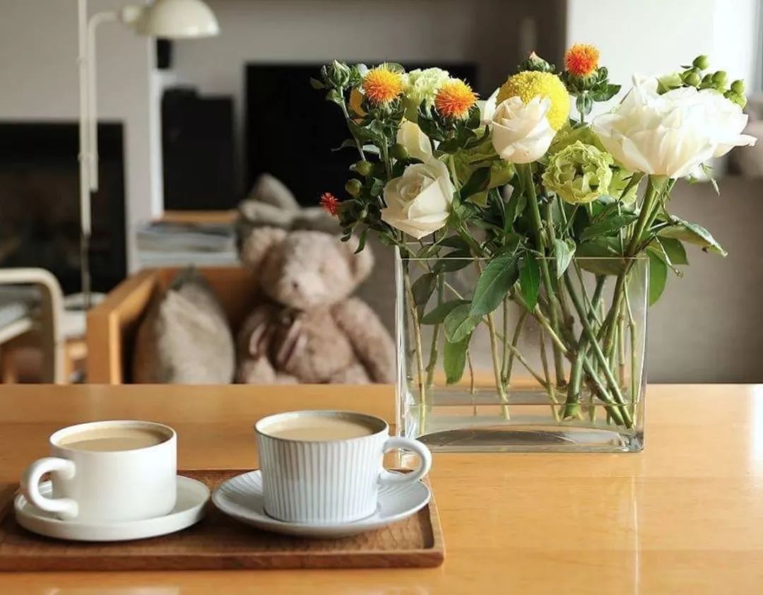 濂崇敓涔板悕鐗屽寘鍖呮槸涓轰簡瑕侀潰瀛愬悧,濂冲涓轰簡涔板悕鐗屽寘鍖呬粯鍑轰簡鑷繁