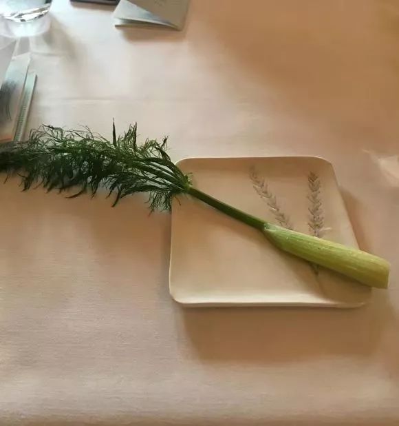 这家奇葩餐厅“坑”了中国食客，却征服了米其林食探，连奥巴马夫妇都是它的粉丝！