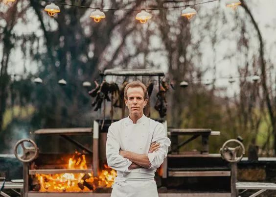 这家奇葩餐厅“坑”了中国食客，却征服了米其林食探，连奥巴马夫妇都是它的粉丝！