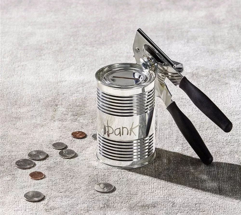 王菲戴的那个1500元回形针不算夸张，蒂芙尼180多年前就在卖镶钻金铅笔了！