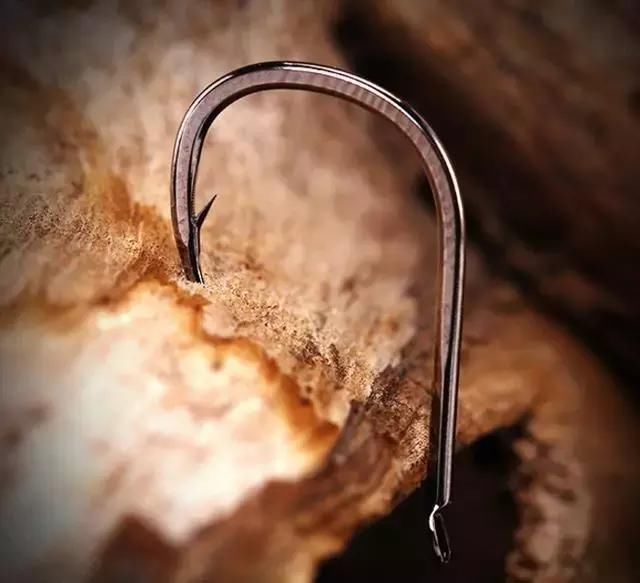 钓鱼鱼钩的选择技巧和方法图解,钓鱼鱼钩的选择和使用图解大全