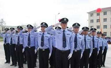 军人会参与逮捕罪犯吗,如果军人犯罪了怎么办