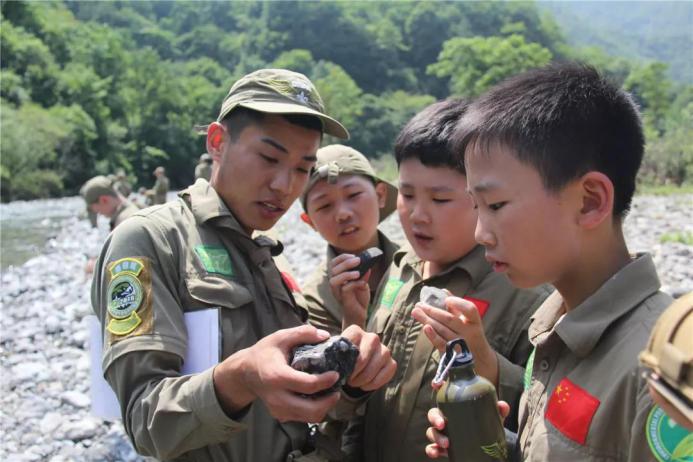 老龙潭旅游攻略,老龙洞探险视频