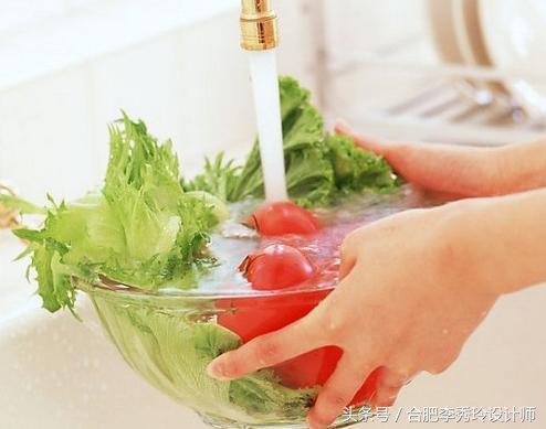 教你用一瓶水看懂水质问题,如何判断饮用水的水质好坏