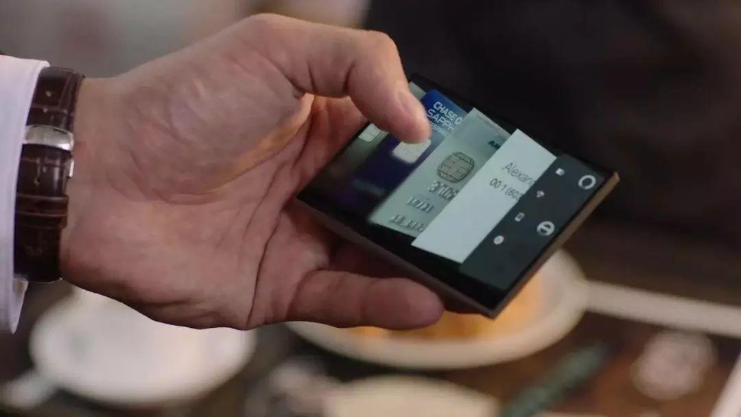 智能卡包这么方便，实体钱包要在抽屉吃灰了