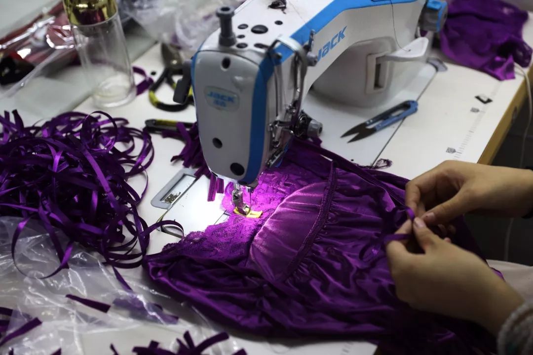 维密小镇卖内衣,维密小镇内衣