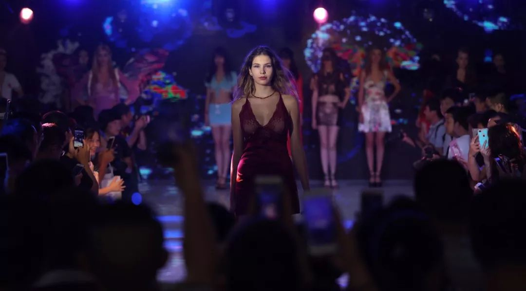 维密小镇卖内衣,维密小镇内衣