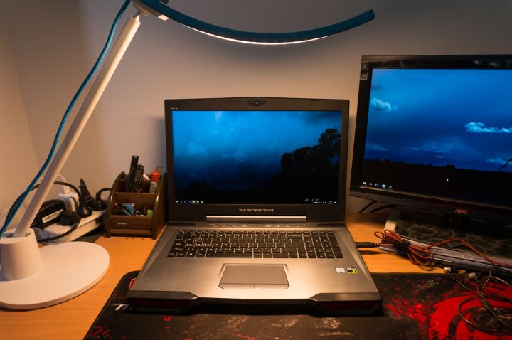 笔记本电脑屏幕种类以及好坏,买笔记本电脑重点看重cpu还是屏幕