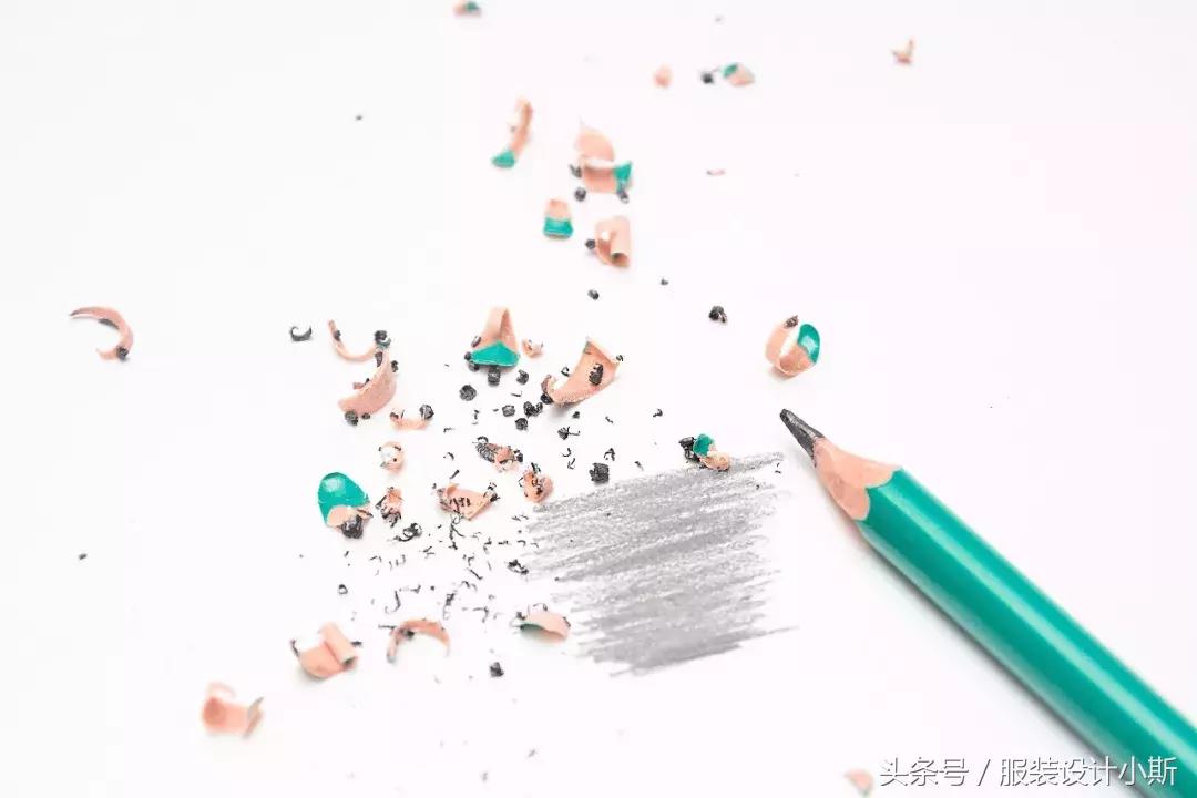 面试服装设计助理需要几个作品集,服装设计助理在办公室主要做什么