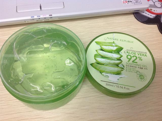 最简单的芦荟胶的真假辨别方法,真芦荟胶和假芦荟胶的区别