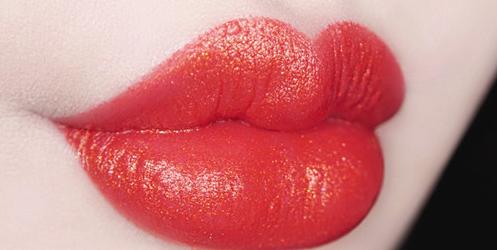 她挑的每支口红都是对的，超市大妈是怎么进化成明星BA的？