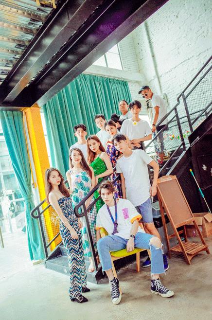 中国式草根网红，这一群95后用20天做起了一个百万粉抖音大号