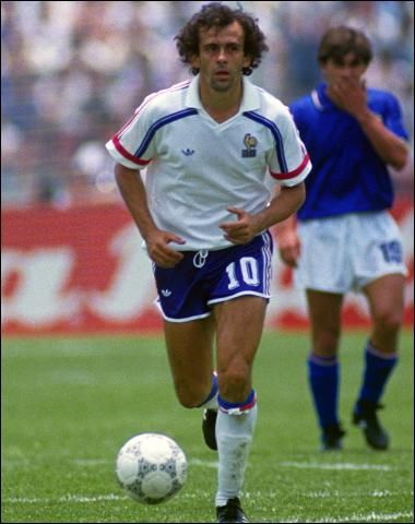 足坛史上最伟大的十个进球,梅西和齐达内谁厉害