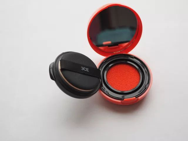 nars腮红液体和粉状,nars高潮腮红打在颧骨还是脸颊