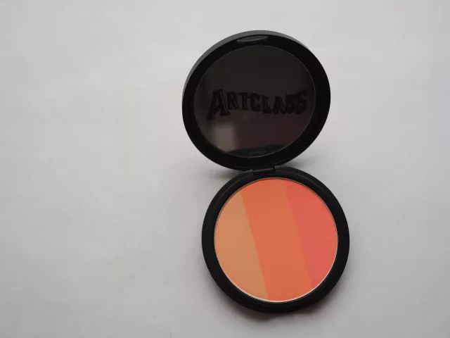 nars腮红液体和粉状,nars高潮腮红打在颧骨还是脸颊