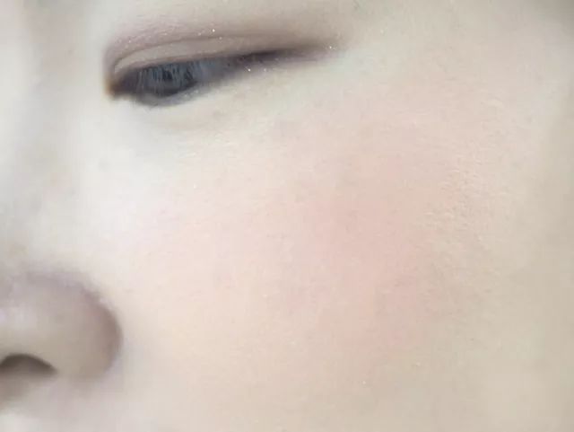 nars腮红液体和粉状,nars高潮腮红打在颧骨还是脸颊