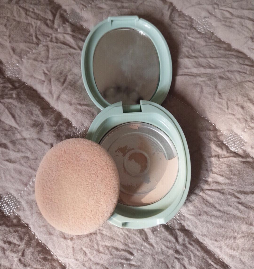 亲测最好用的油皮粉底液,定妆控油散粉亲测