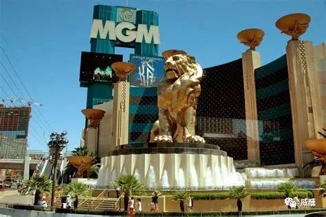 旅行中不可错过的10家超豪华威士忌酒店