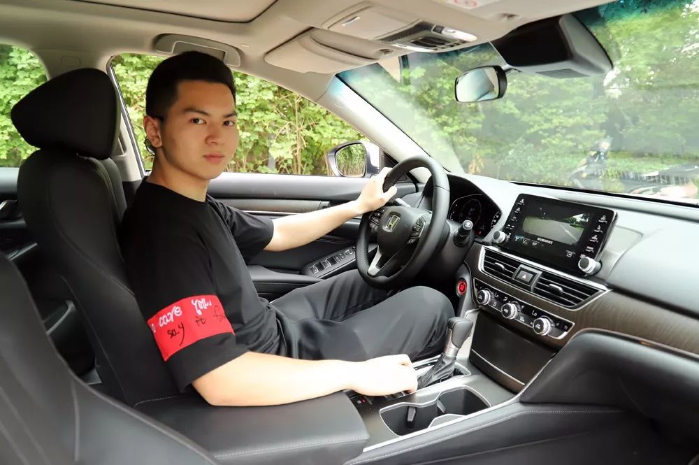 车主总结十代半雅阁的9个优缺点,雅阁2021款第十代雅阁油电混合