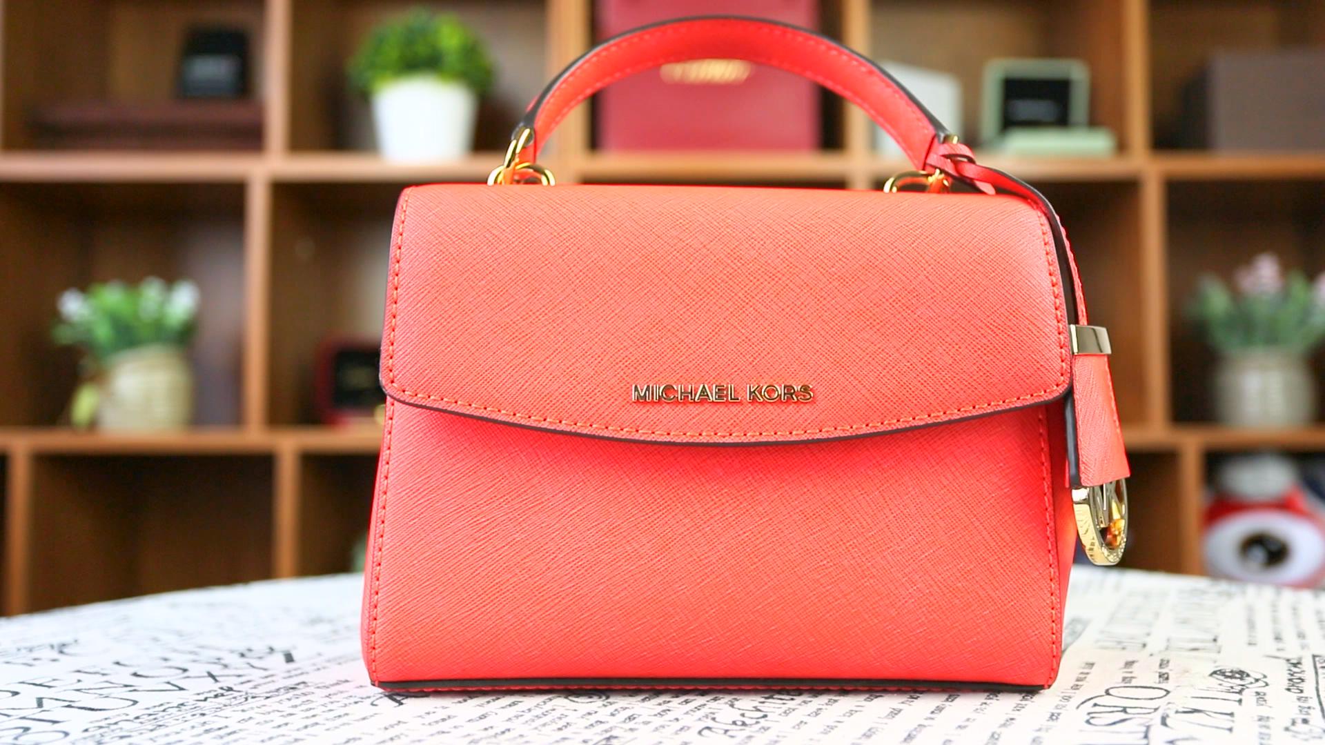 mk包杨幂同款美国价格,杨幂设计的mk包专柜多少钱