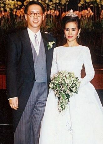 小三上门逼死原配?千亿豪门的传奇背后,是数不清的狗血八卦